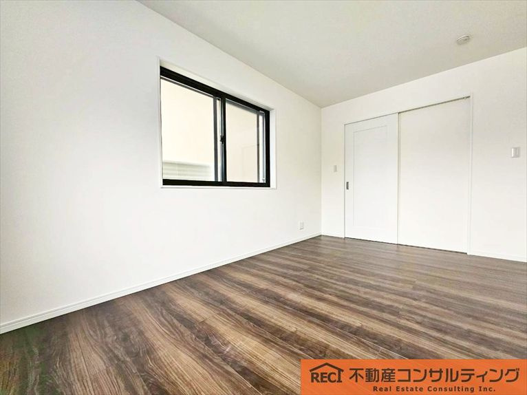 神戸市灘区青谷町3丁目　新築戸建の洋室