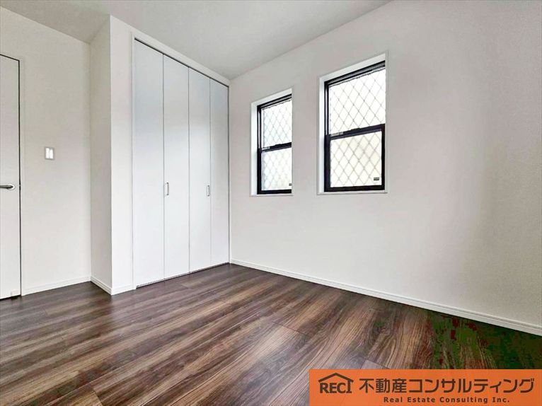 神戸市灘区青谷町3丁目　新築戸建の洋室