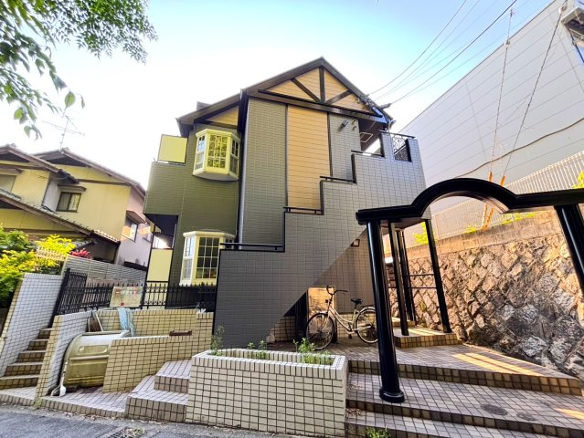 バリュージュ船越の外観