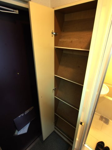 バリュージュ船越の収納