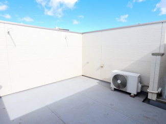 【バルコニー】 | Grandtic　Ban