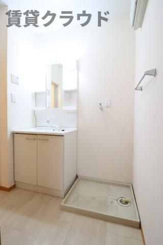 ＹＭＡ　Ⅰの洗面所|朝の準備に活躍する、洗髪洗面化粧台！