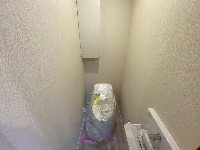 FAMILLEKIWA　新築　ペット相談　駅近　1フロア1住戸のトイレ