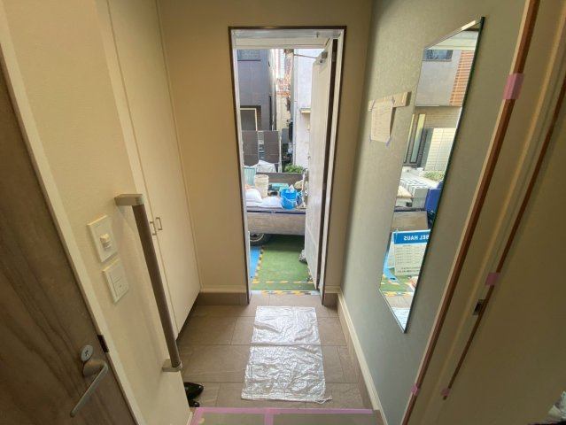 FAMILLEKIWA　新築　ペット相談　駅近　1フロア1住戸の玄関