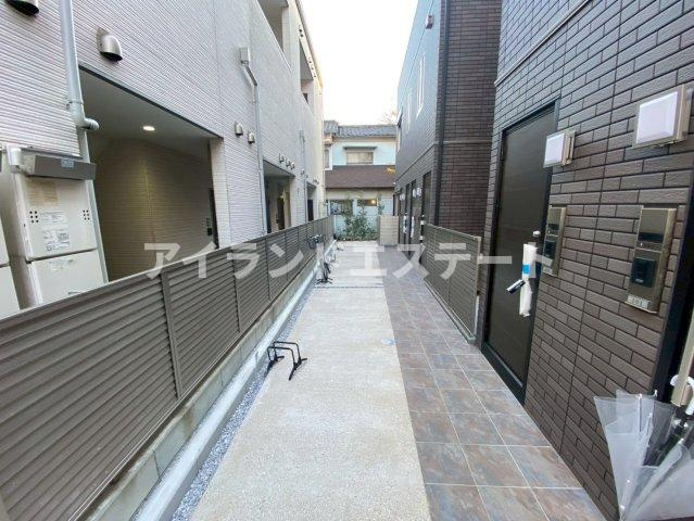 ヴィラ・シンビオーズ三軒茶屋　オートロック　通風良好のロビー