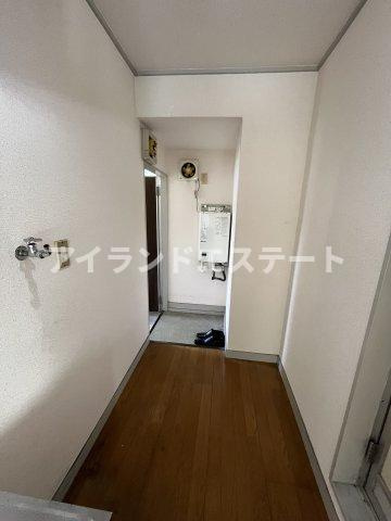 10FLATS　駅近　ペット相談　角部屋の玄関