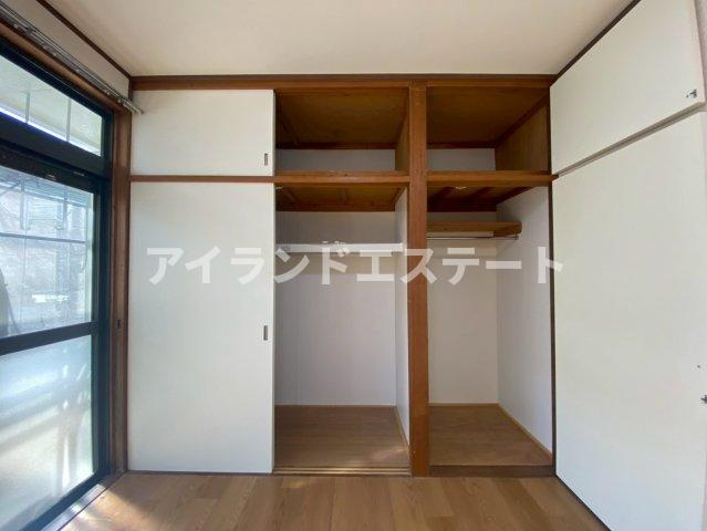 ハイム清芳　宅配BOX　陽当たり良好　バストイレ別の収納