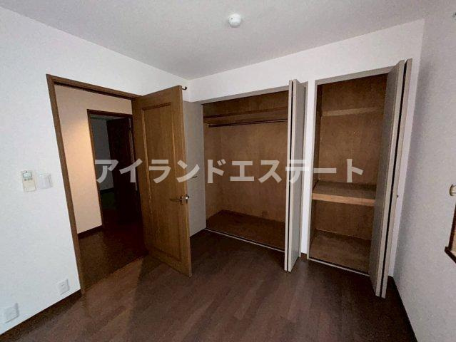 ヴィク駒沢　駅近　専用庭　角部屋の収納