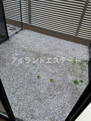 エピ桜新町　オートロック　ネット無料　デザイナーズのバルコニー