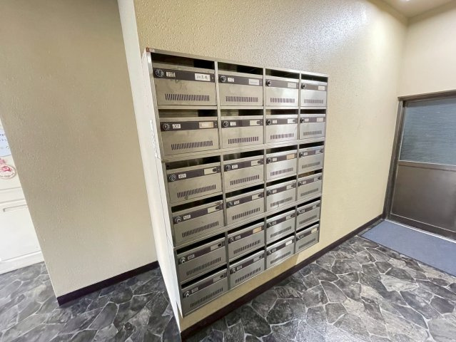 ザオーパークハイツ　ネット無料　敷金0　陽当たり良好の設備