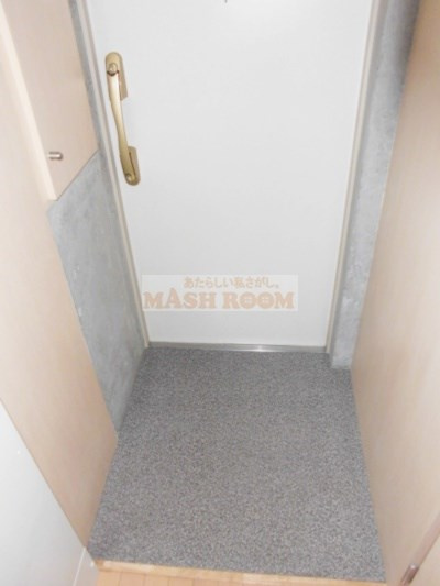 杉並区上荻２丁目の賃貸マンションの玄関