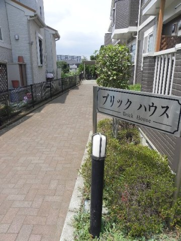 ブリックハウスのエントランス|毎日通るエントランスはこのようになっています