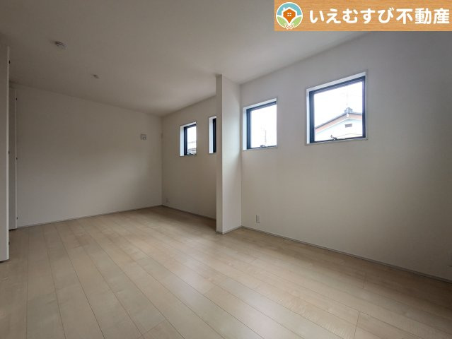 Livele Garden.S　深谷岡里第3の洋室|家族の成長に合わせて変化可能な間取り
間仕切り対応可能な2階洋室は将来お部屋を増やすことも可能です♪
