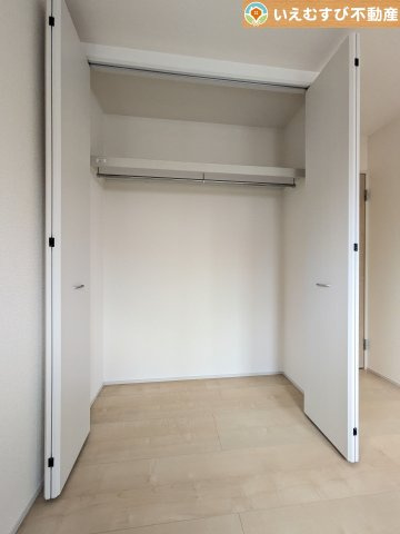 Livele Garden.S　深谷岡里第3の収納|大容量の収納スペースで住空間もスッキリ広々
収納がたっぷり付いていれば、お部屋がすっきり保てて気持ちが良いですね♪