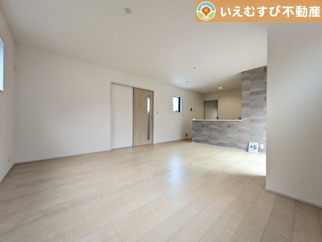 Livele Garden.S　深谷岡里第3の居間・リビング|ご家族みんながゆったりくつろげるリビング
ゆとりの空間でくつろいだり遊んだり、家族の時間が楽しみですね♪