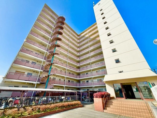 【外観】 | ハイツみどり木 | 令和８年３月リフォーム完了予定！綺麗なお住まいで新生活始めませんか♪資料請求だけでもお気軽にお問い合わせください！