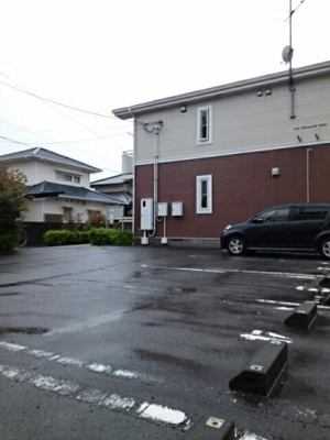 【駐車場】 | アクティーフ・ヴィラ | 駐車場に車を止められます