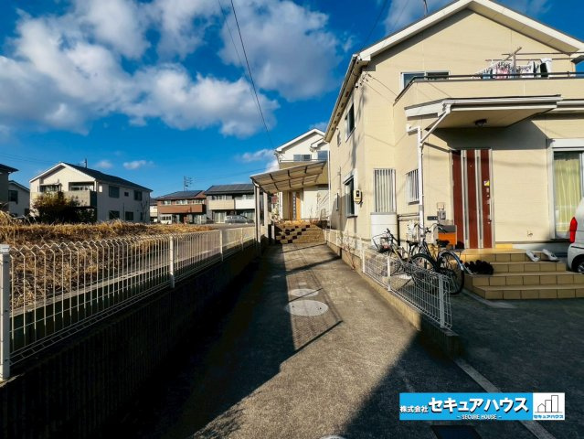 【中古建て】東海市名和町向イ山の前面道路含む現地写真|事前予約にて現地ご見学いただけます！お気軽にお問い合わせください♪
■株式会社　セキュアハウス■
住宅ローンに強く、知識、経験豊富なスタッフ在籍
お客様に寄り添い、ご成約後もサポート致します