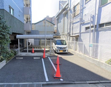 Pine Well’sの駐車場