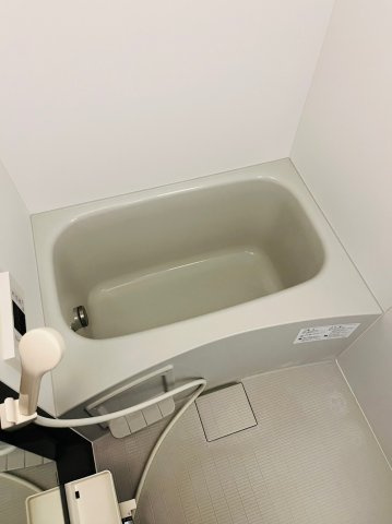 仲介手数料0円！！VIVACEの浴室