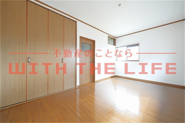 ハーモニーハイツ【キャッシュバック対象物件】の洋室|使い勝手のいい洋室です