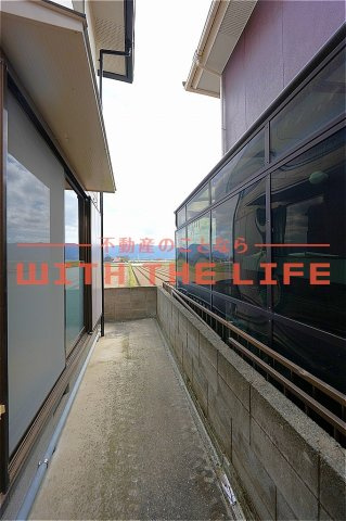 ハーモニーハイツ【キャッシュバック対象物件】のバルコニー|陽当たり良好なバルコニーです