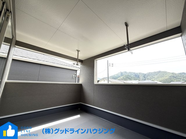 クレイドルガーデン郷瀬町第2　2号棟のバルコニー|インナーバルコニーで雨の日も安心
