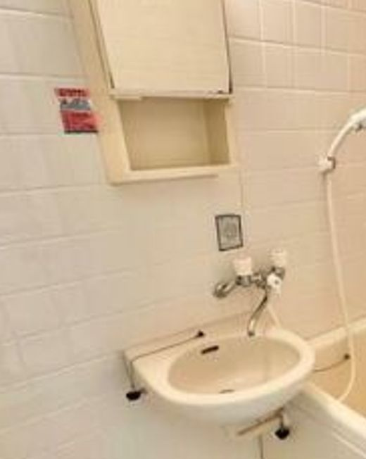 シャトルコンポの洗面所