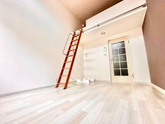 シャトルコンポの居間・リビング|フローリングでお掃除ラクラク♪（同一使用写真）