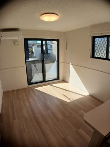 ヴィラ　ＴプラスＨ　Ⅰ　　 刈谷市近郊の賃貸はクラスホーム刈谷店の居間・リビング|おしゃれなリビングです