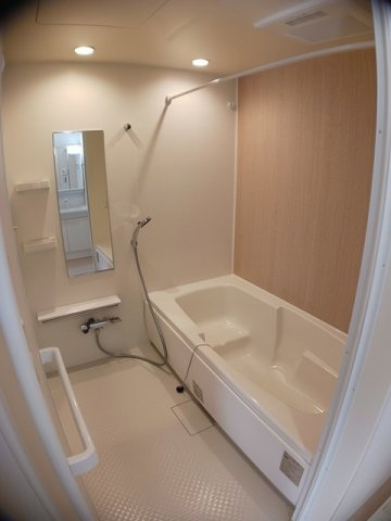 ヴィラ　ＴプラスＨ　Ⅰ　　 刈谷市近郊の賃貸はクラスホーム刈谷店の浴室|ゆったり過ごせるお風呂です