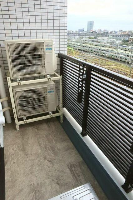 ルピナス昭和町のバルコニー