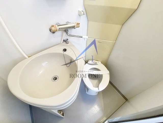 ダイヤモンドレジデンス岩本町の洗面所|洗面台です。