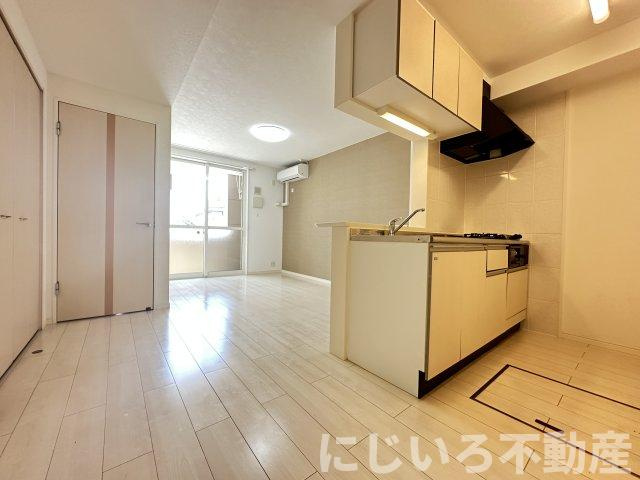 カネイコート日開野Ⅱの居間・リビング