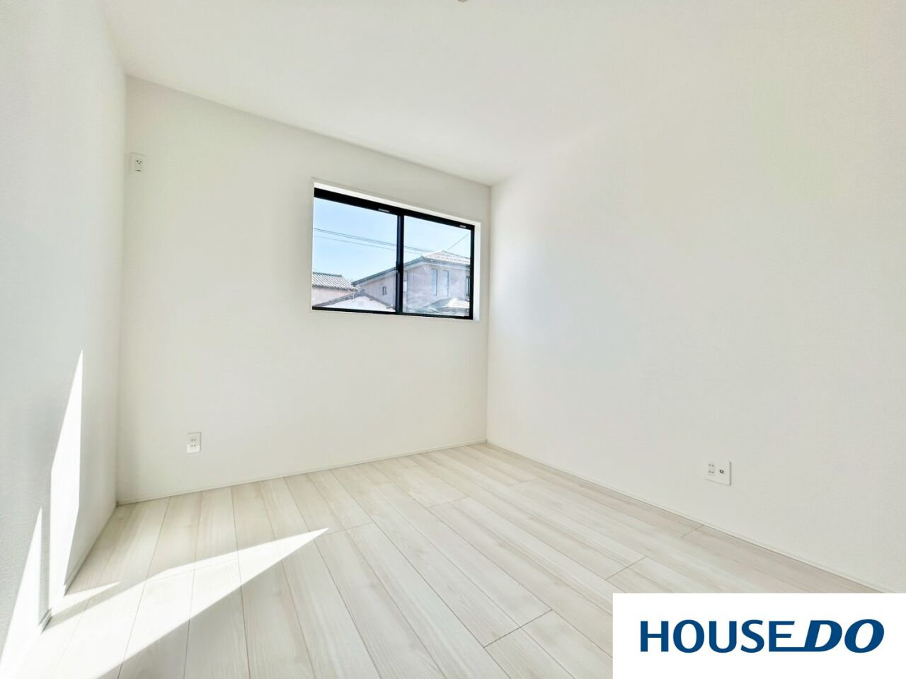 新築戸建　桐生市東5丁目の洋室|子供部屋や趣味の部屋、在宅ワークにも最適☆ 無駄を省いたシンプルな間取りは、限られたスペースを最大限に活かせる設計です！