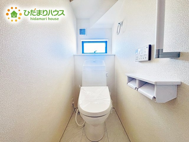 【トイレ】 | 那珂市菅谷16期　新築戸建　2号棟 | 温水洗浄便座ついてます(^^♪