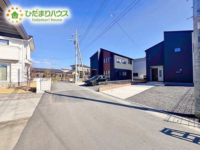 【前面道路含む現地写真】 | 那珂市菅谷16期　新築戸建　2号棟 | 閑静な住宅地なので、静かな環境で暮らしやすいですね。