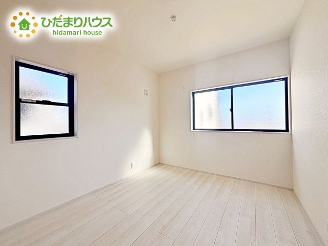 【洋室】 | 那珂市菅谷16期　新築戸建　2号棟 | ベッドを置いても余裕の広さがあります。パソコンや趣味のスペースなどインテリアを考えるのも楽しみですね！