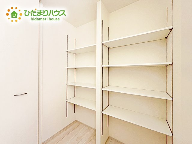 【収納】 | 那珂市菅谷16期　新築戸建　2号棟 | パントリー完備で散らかりがちなキッチン回りもラクラクお片付けできちゃいます！(*^-^*)