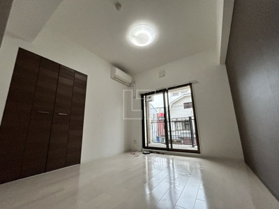 【居間・リビング】 | Luxeドーム前Ⅱ | Luxeドーム前II　洋室