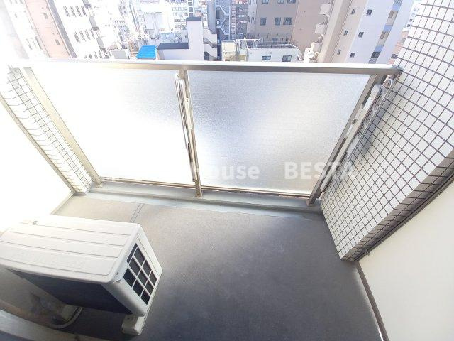 レン元町駅前のバルコニー