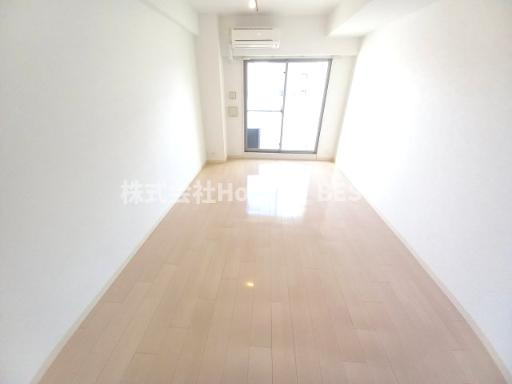 レン元町駅前の居間・リビング