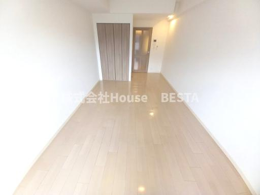 レン元町駅前の内装