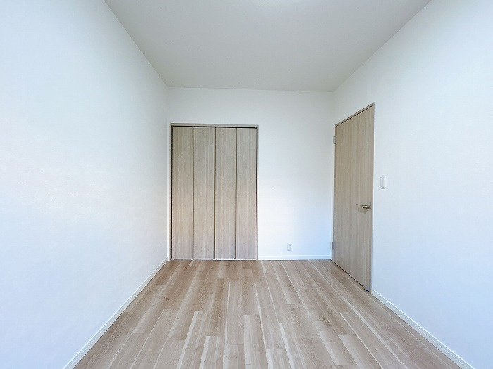 コープ野村新安城D棟の洋室