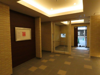 【エントランス】 | リブリ・レジデンス三ノ輪