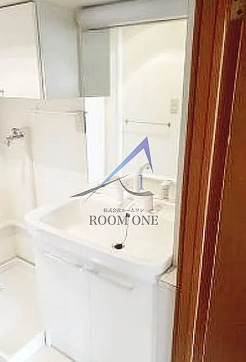 グリーンキャピタル小石川の洗面所|独立洗面台です。