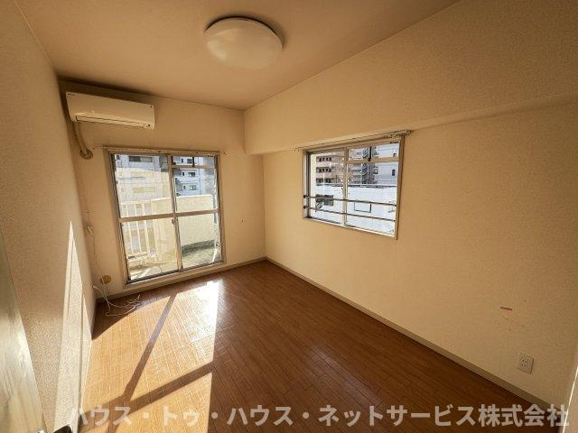 フローラル松戸の寝室