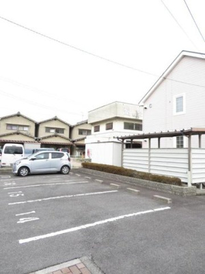 【駐車場】 | ウエストコート　Ｃ | 駐車場に車を止められます