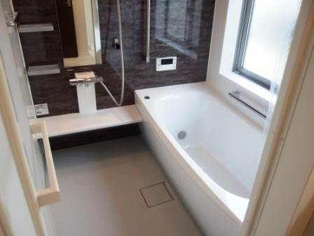 モダンハウスオオトモの浴室