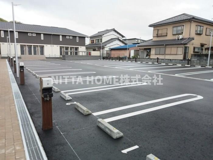 グレーシアタウン木崎　Ｂ棟の駐車場|敷地内駐車場になります★